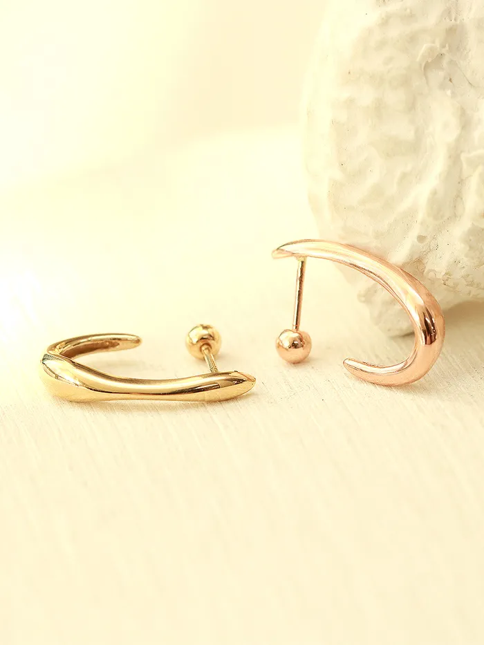 MinimalBijoux 14K Gold Bold Line Cartilage Earring 20G18G Earrings