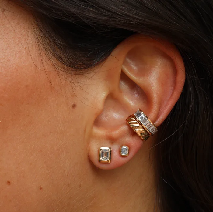 anitako Earrings EMERALD CUT BEZEL DIAMOND STUDS